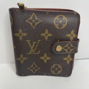 ⭐️ Authentic Louis Vuitton Wallet Monogram